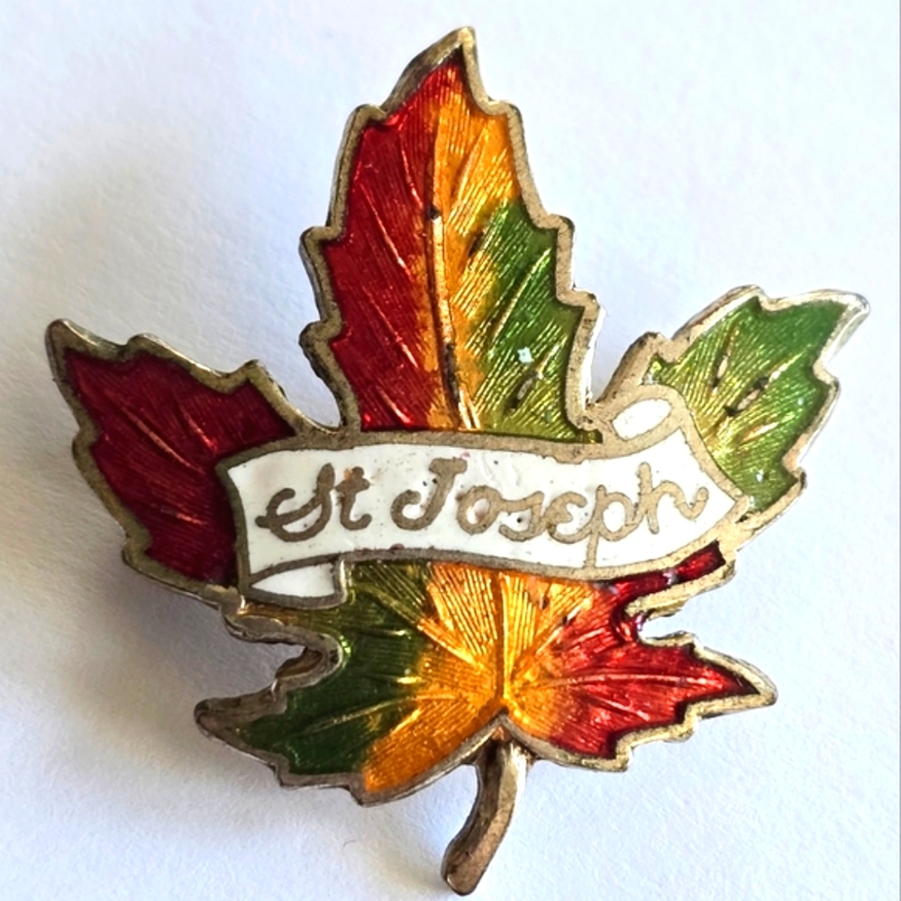 Vintage brooch St Joseph Canada maple leaf Enamel silver tone Ontario pin